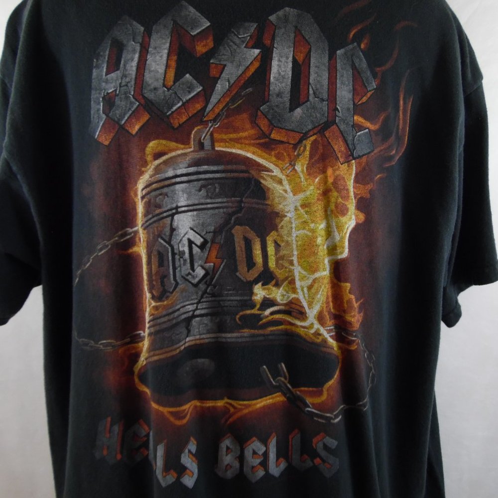 ACDC T-Shirt Size 2XL Hells Bells